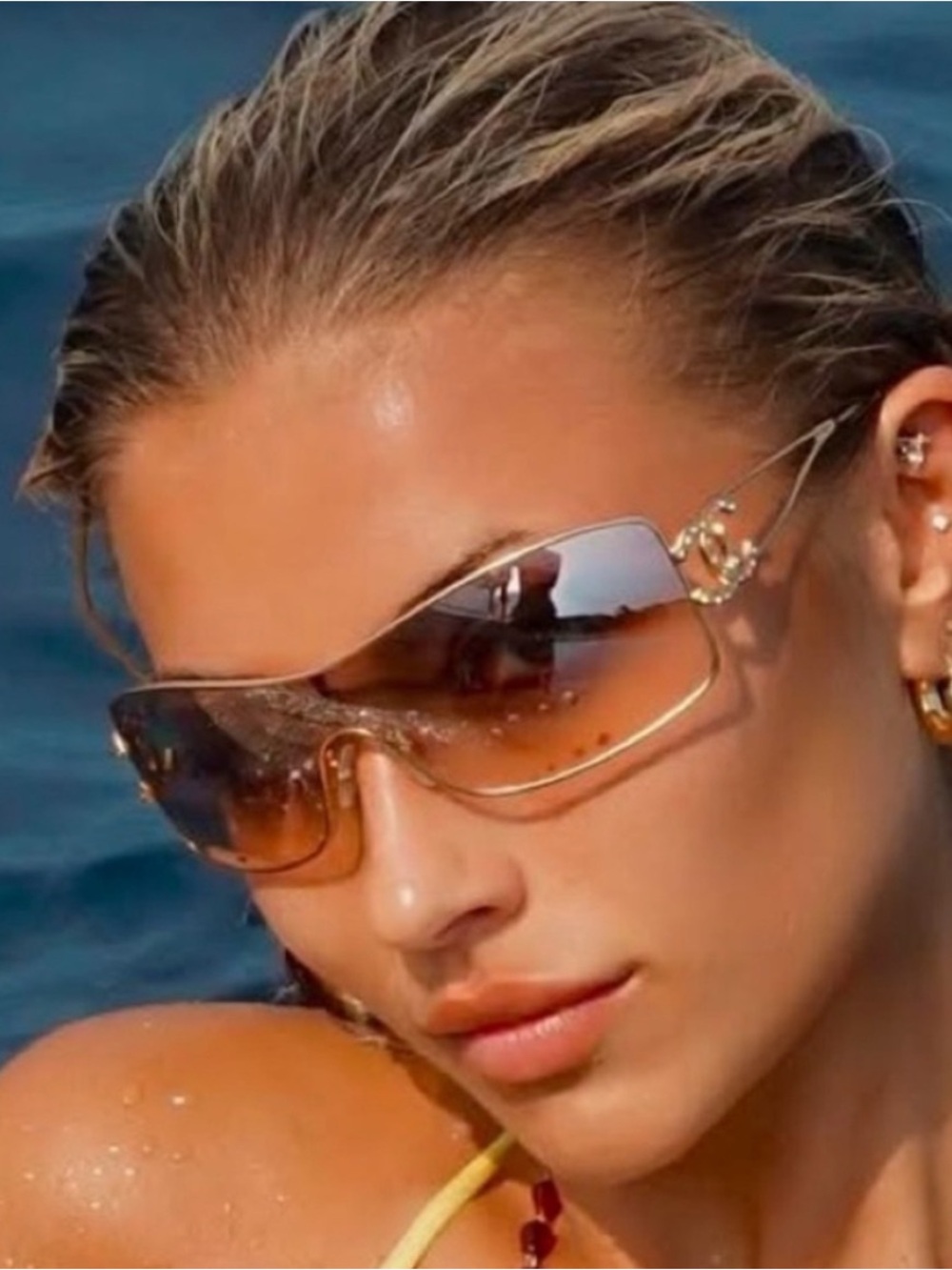 RARE 🍒 Vintage Authentic Chanel rhinestone CC sunglasses ✨